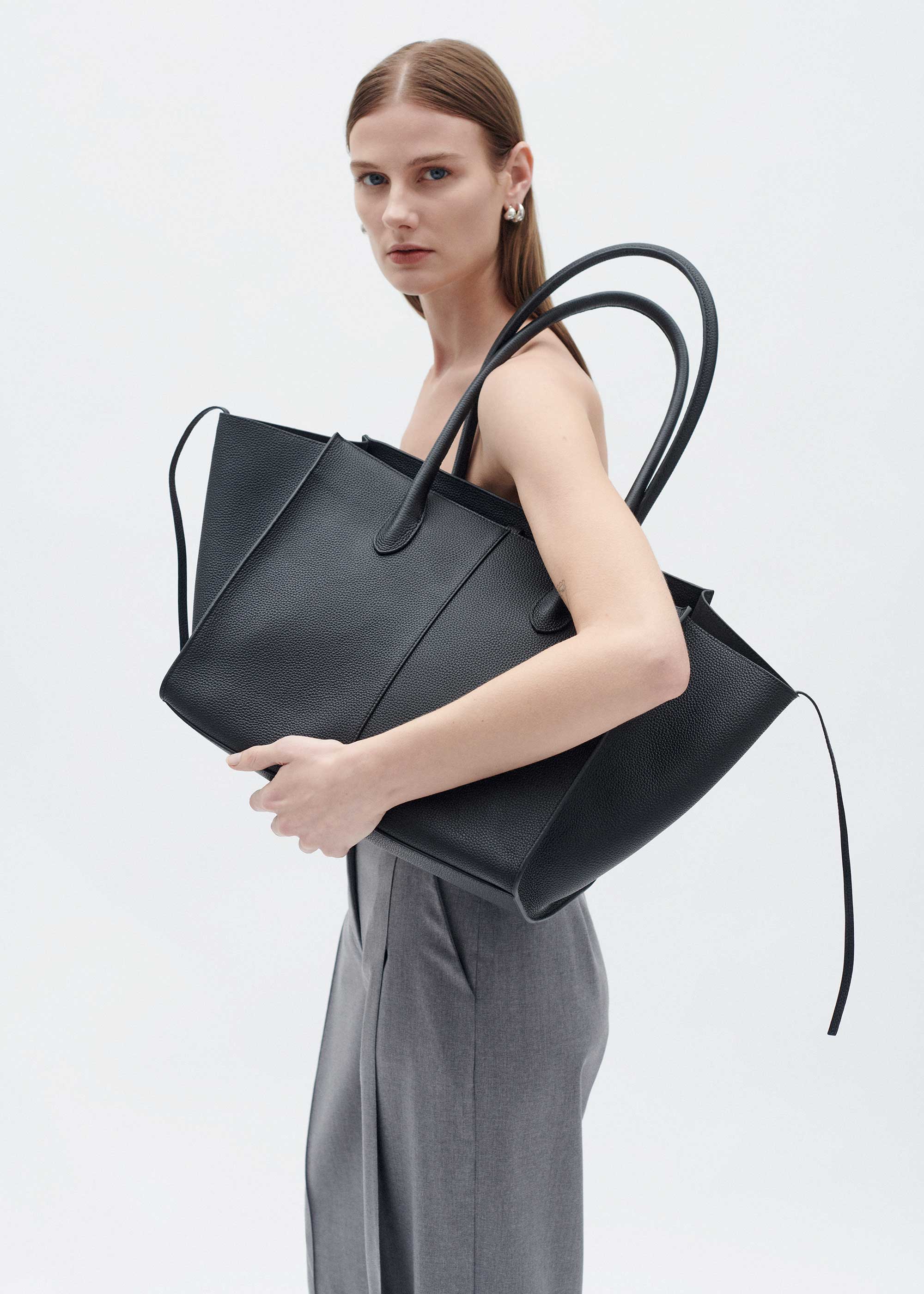 7.44 Black Soft Grained Large Tote